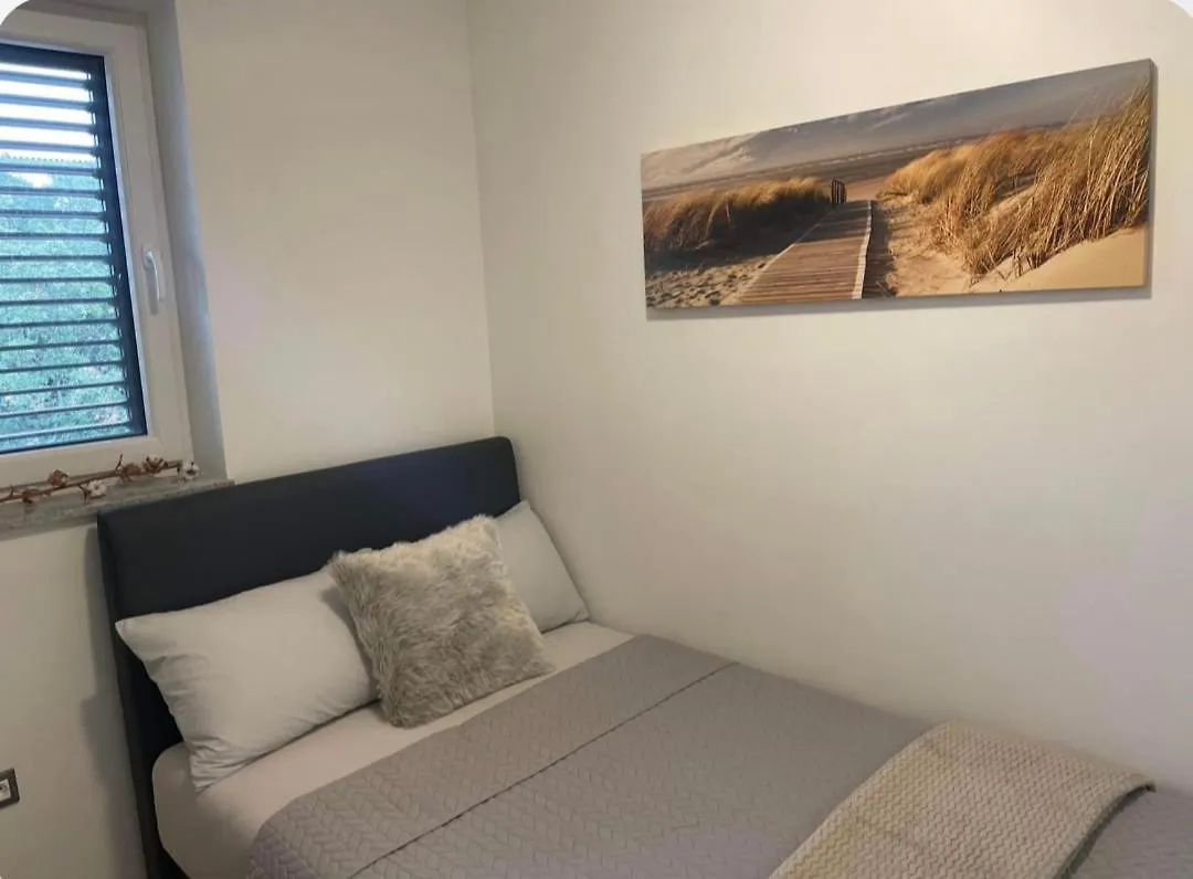 Apartment 3 Bedroom Urban Condo Townhouse By The Adriatic Sea Kozino