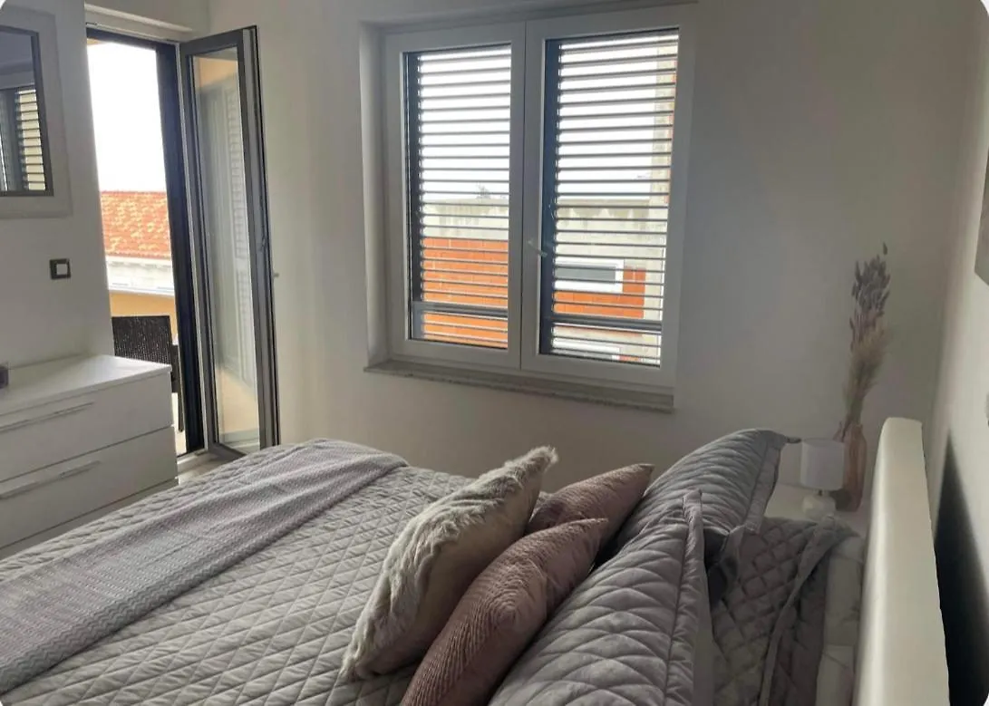 3 Bedroom Urban Condo Townhouse By The Adriatic Sea Kozino Apartment