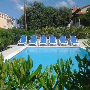 Apartment Laurus, Kožino